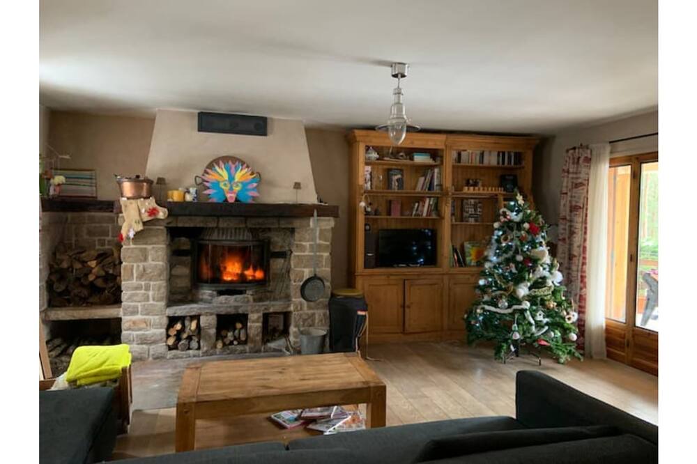 Photo of Livingroom in La Martre