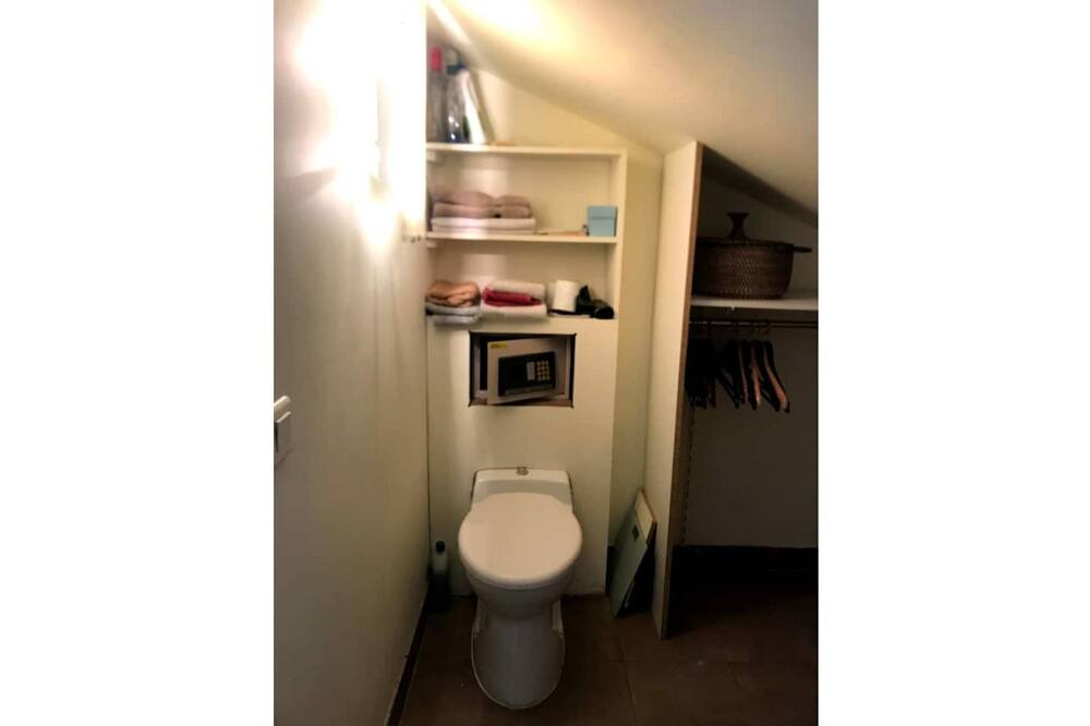 Photo of Bathroom in La Martre
