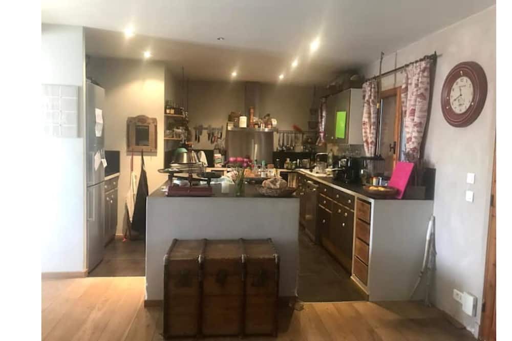 Photo of Kitchen in La Martre
