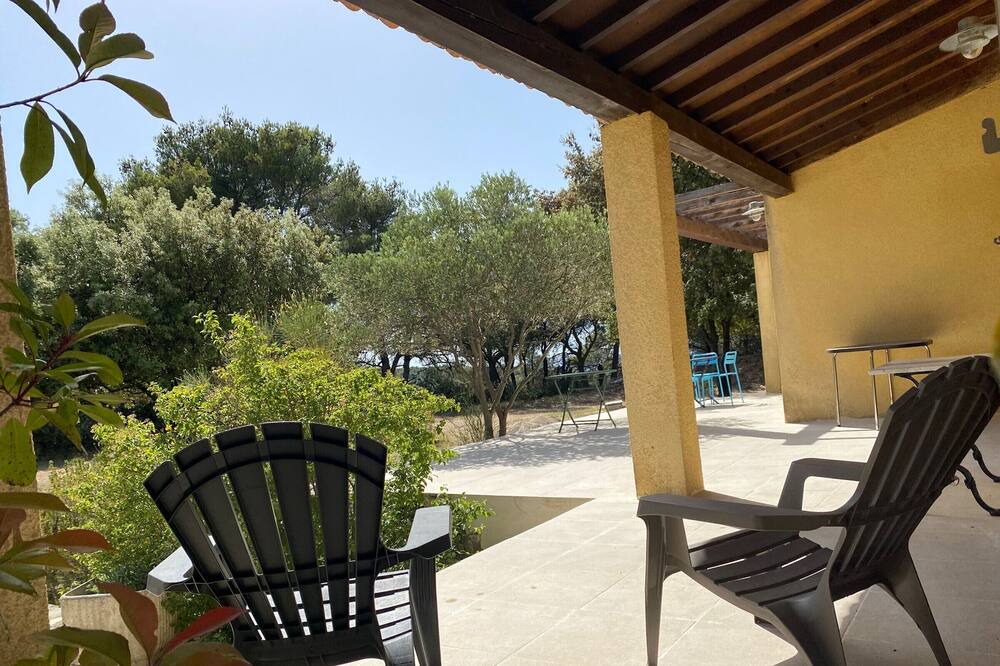 Photo of Patio Balcony in La Roque-sur-Pernes