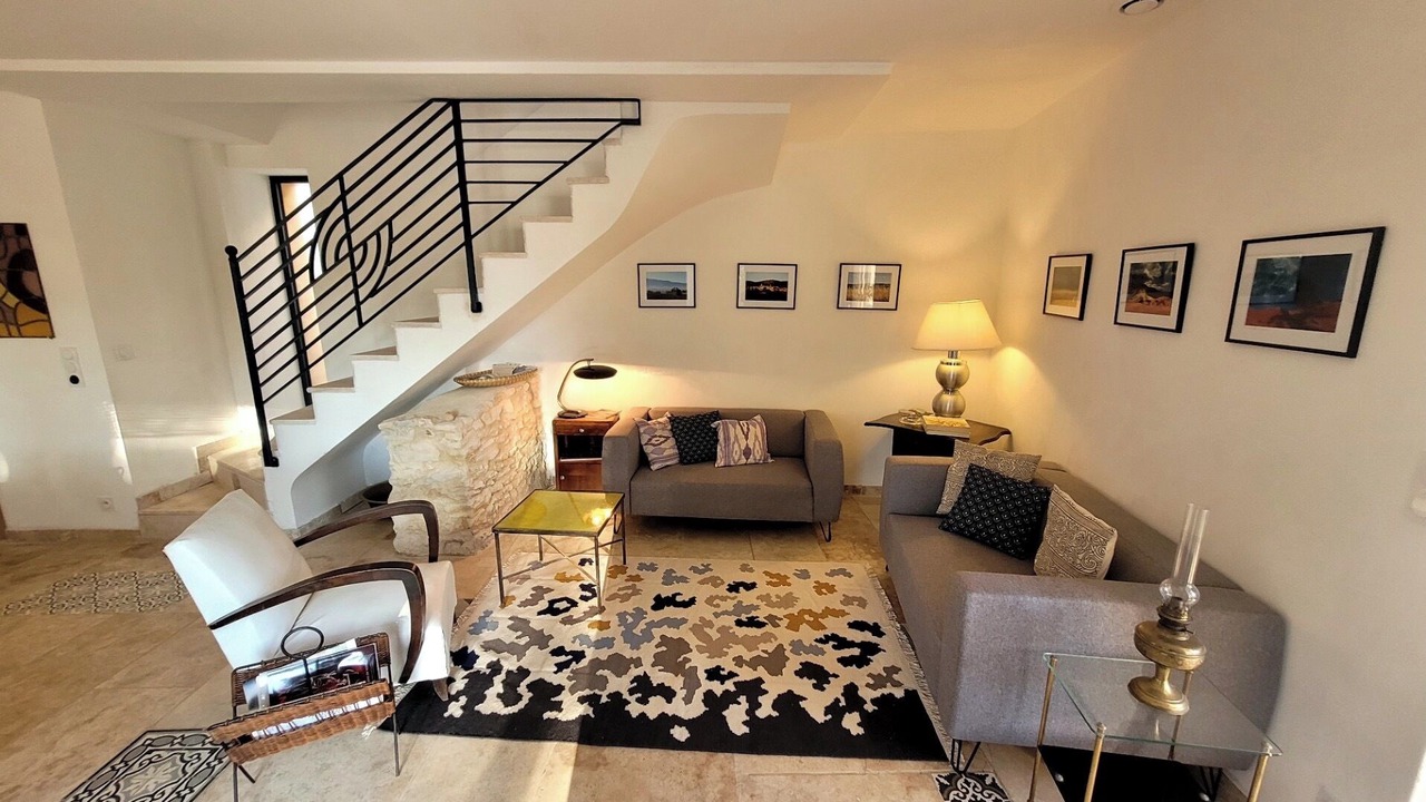 Photo of Livingroom in Simiane-la-Rotonde
