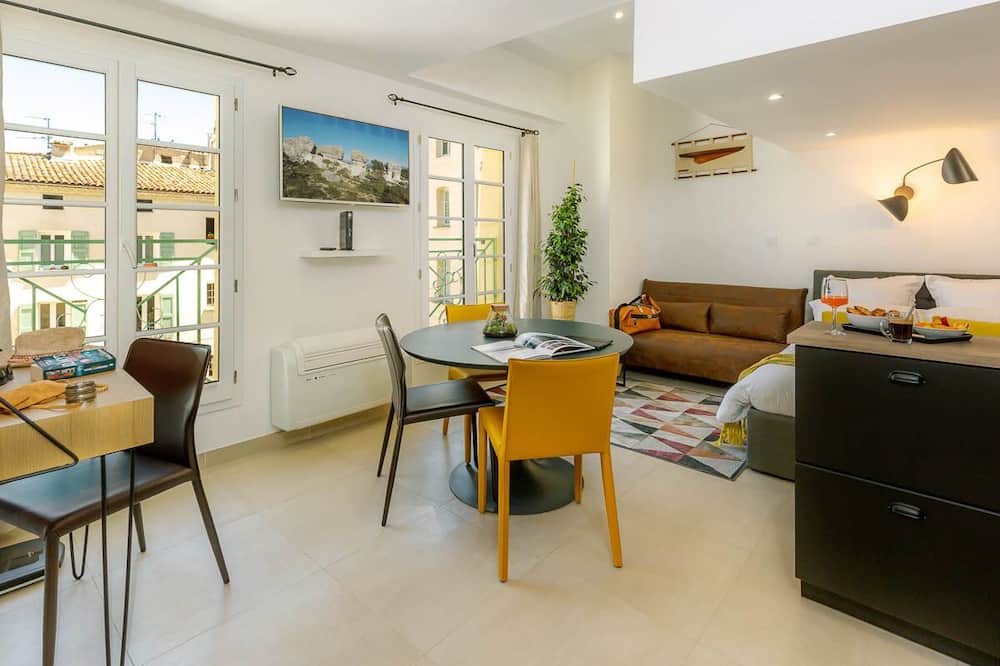 Photo of Livingroom in Forcalquier