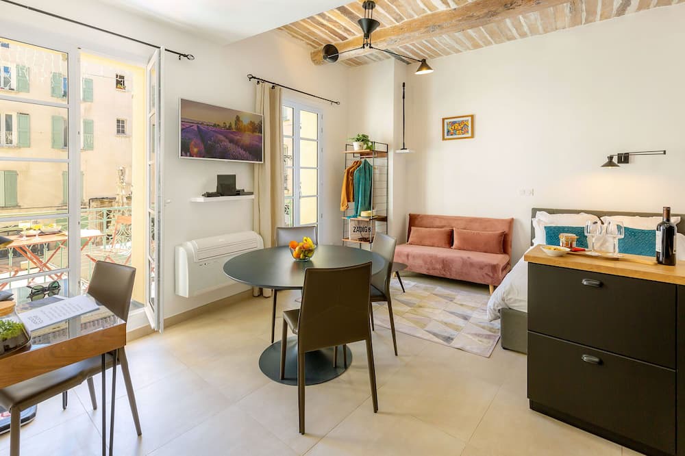 Photo of Livingroom in Forcalquier