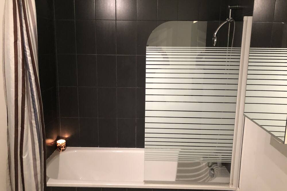 Photo of Bathroom in Chanot - Stade Velodrome