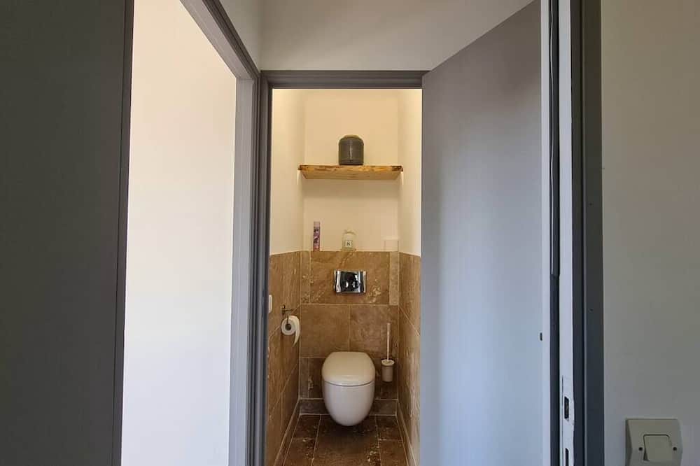Photo of Bathroom in Chateauneuf-du-Pape