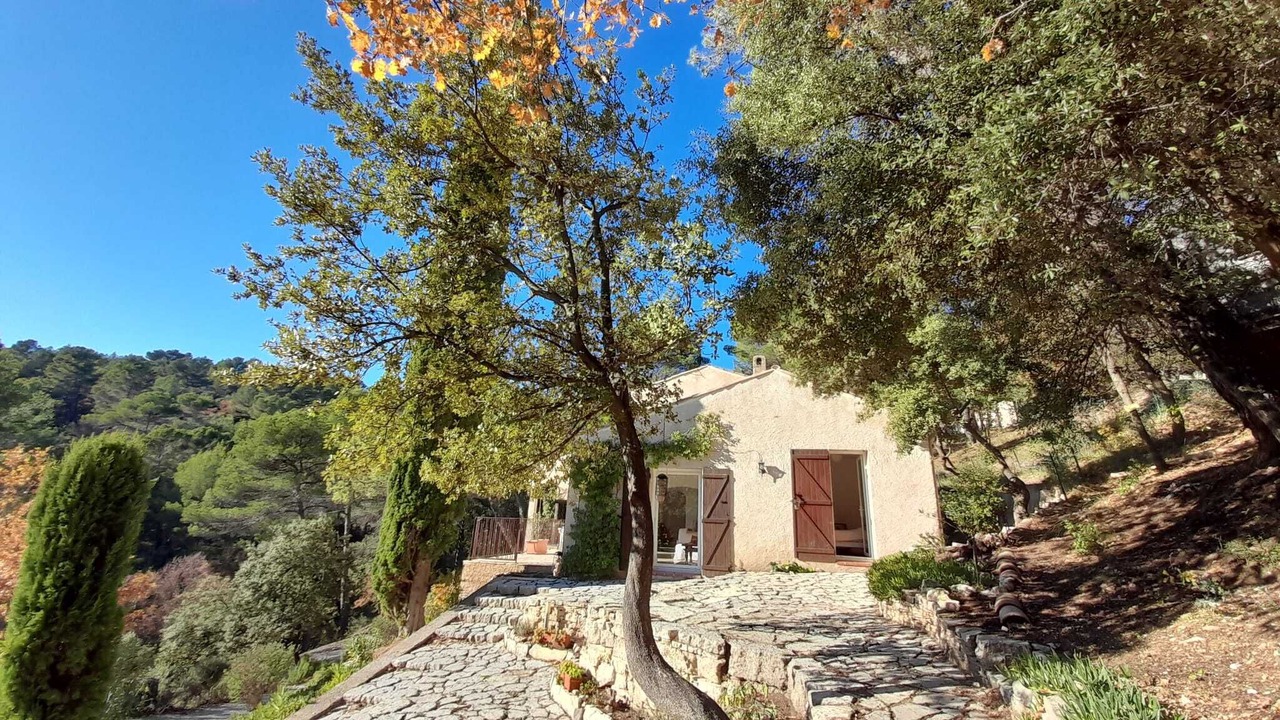 Photo of Outdoor in Pierrevert