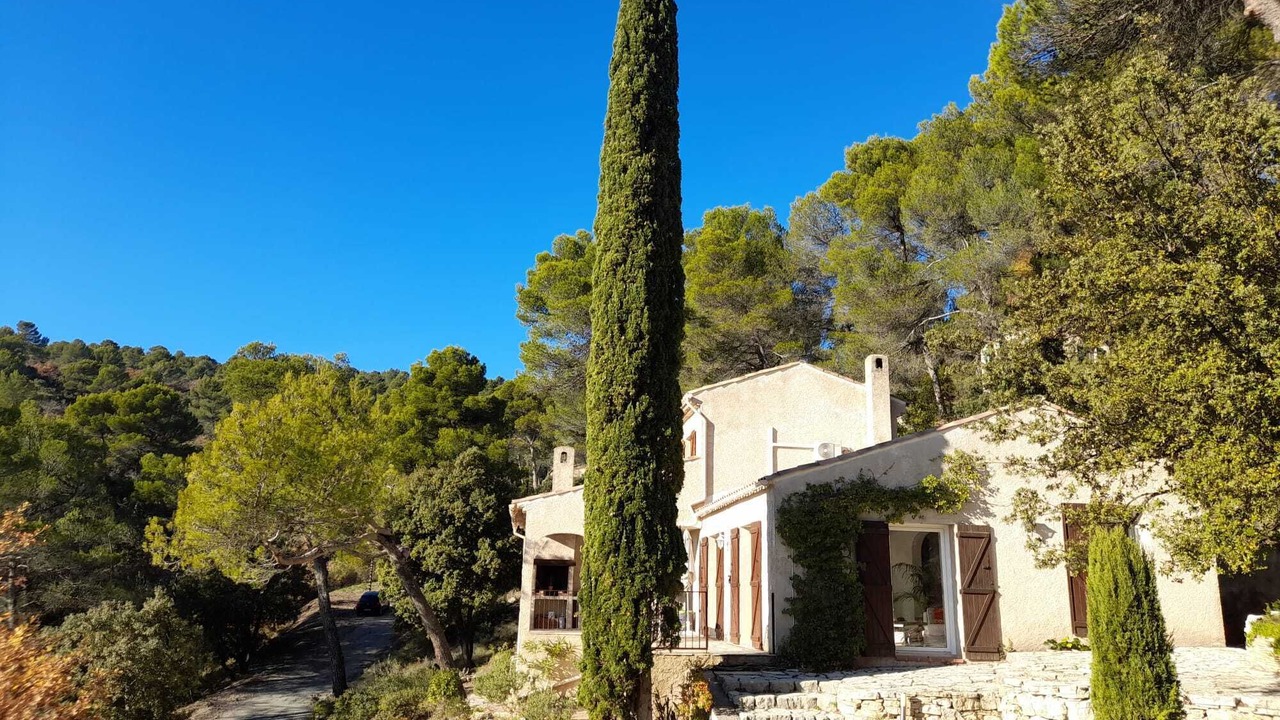 Photo of Outdoor in Pierrevert
