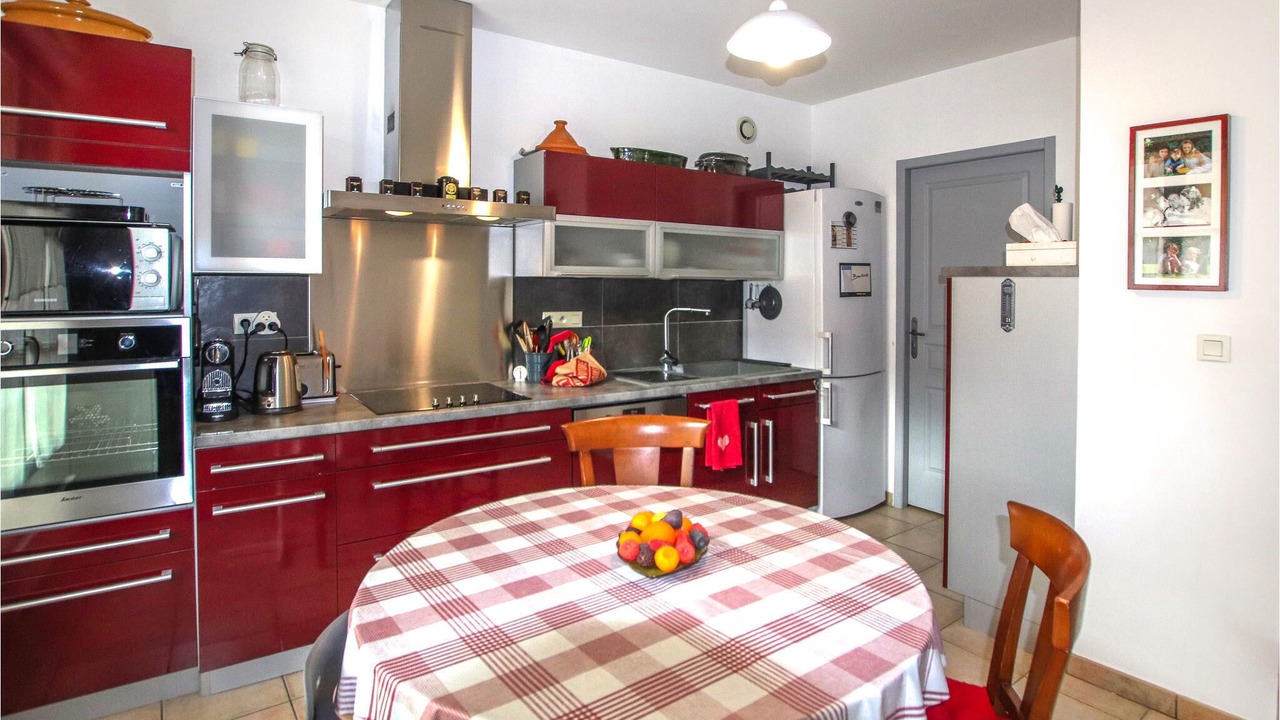 Photo of Kitchen in Orange