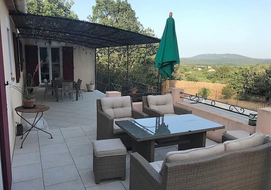 Photo of Patio Balcony in Seillons-Source-d'Argens