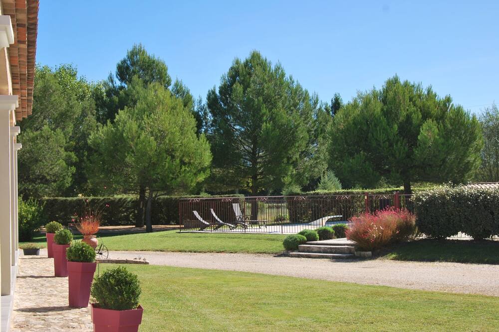 Photo of Outdoor in Trets