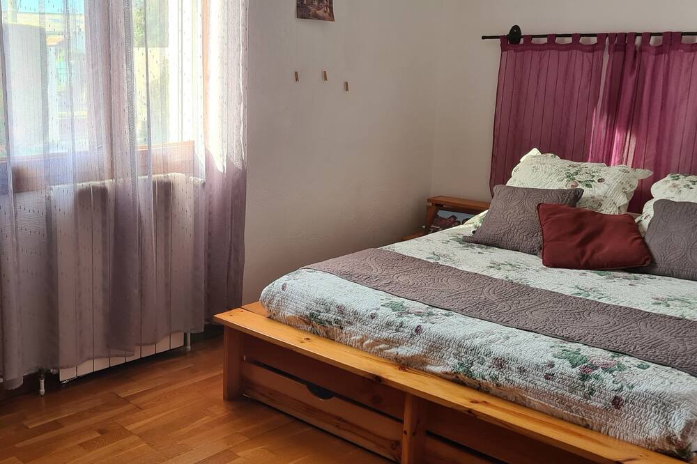Photo of Bedroom in Trets