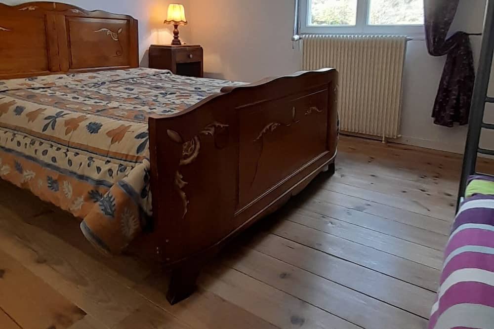 Photo of Bedroom in L'Hospitalet