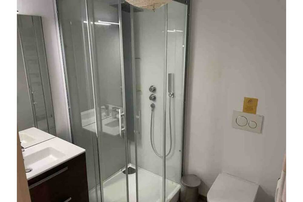 Photo of Bathroom in Mondragon