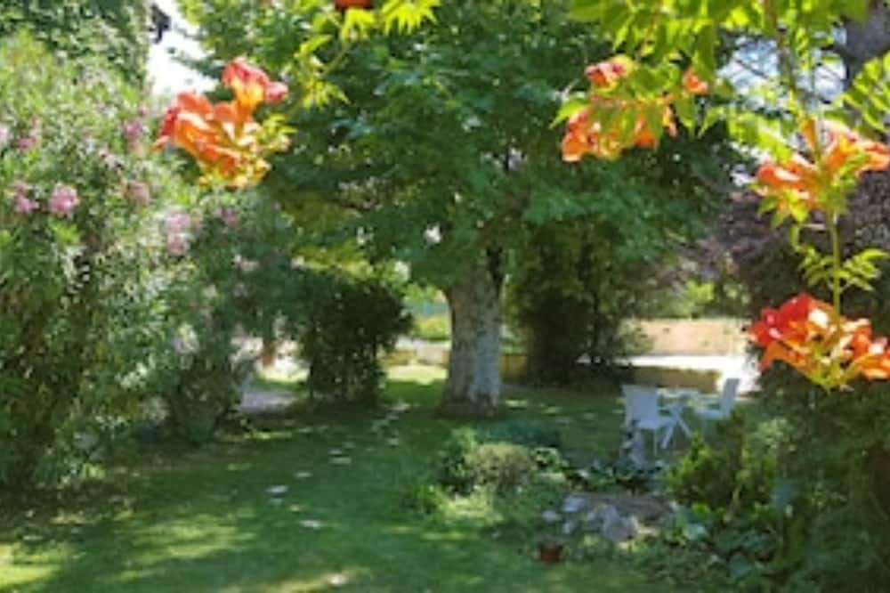 Photo of Outdoor in Valreas