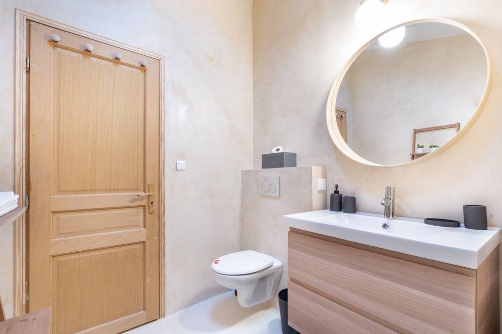 Photo of Bathroom in Montfrin