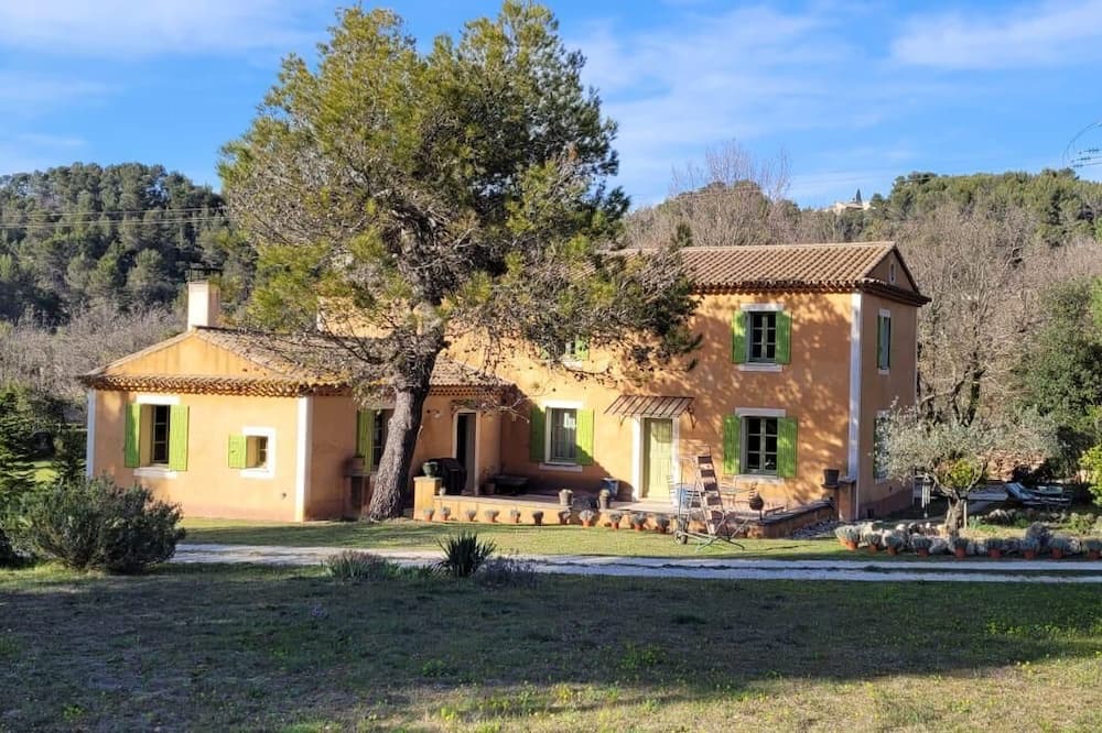 Photo of Outdoor in Menerbes