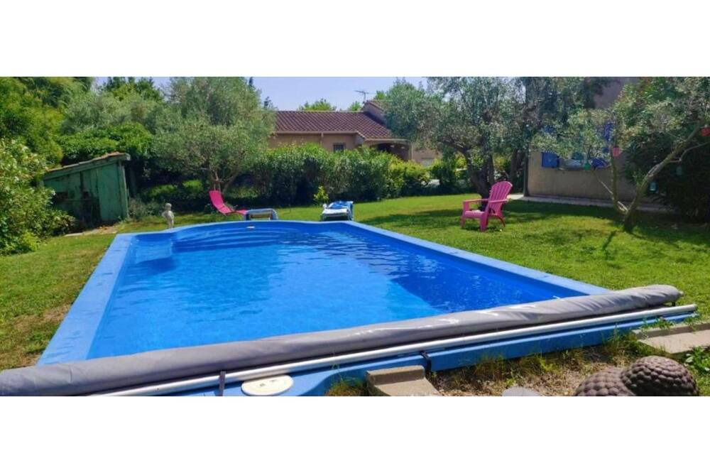 Photo of Outdoor in Redessan
