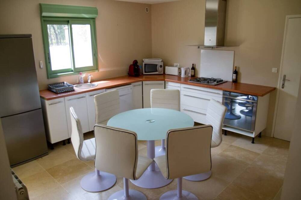 Photo of Kitchen in Plan-d'Aups-Sainte-Baume
