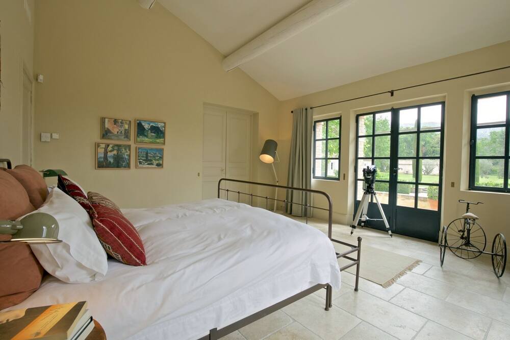 Photo of Bedroom in Molleges