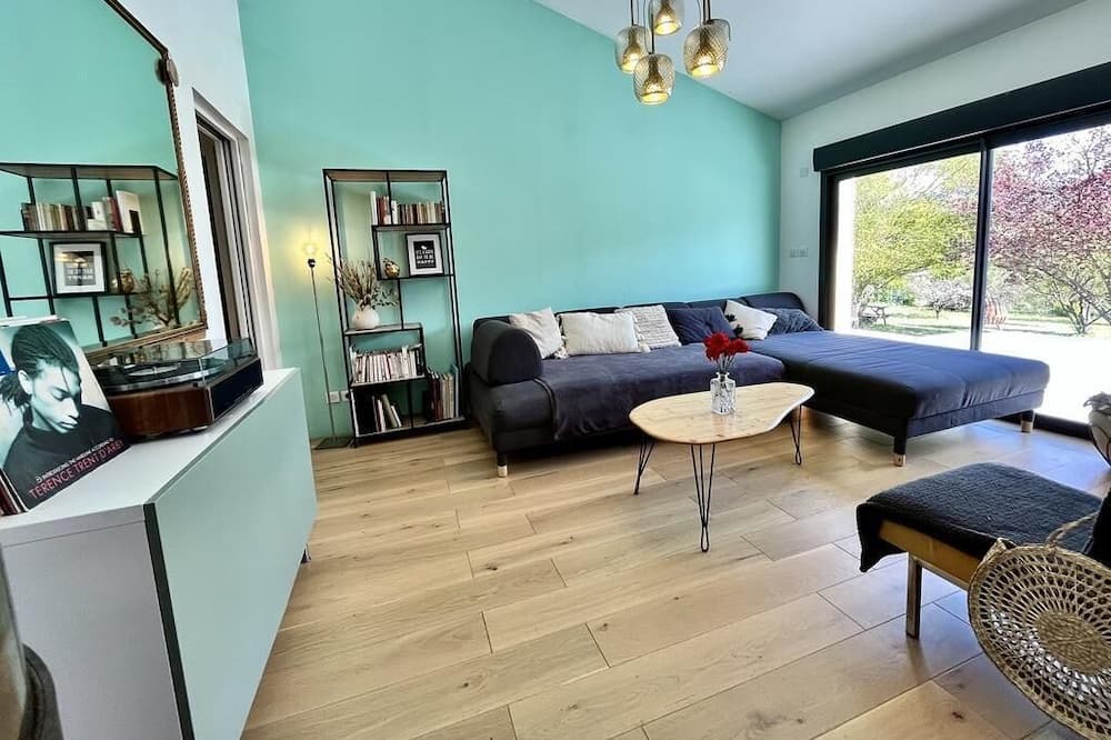 Photo of Livingroom in Saint-Maximin-la-Sainte-Baume