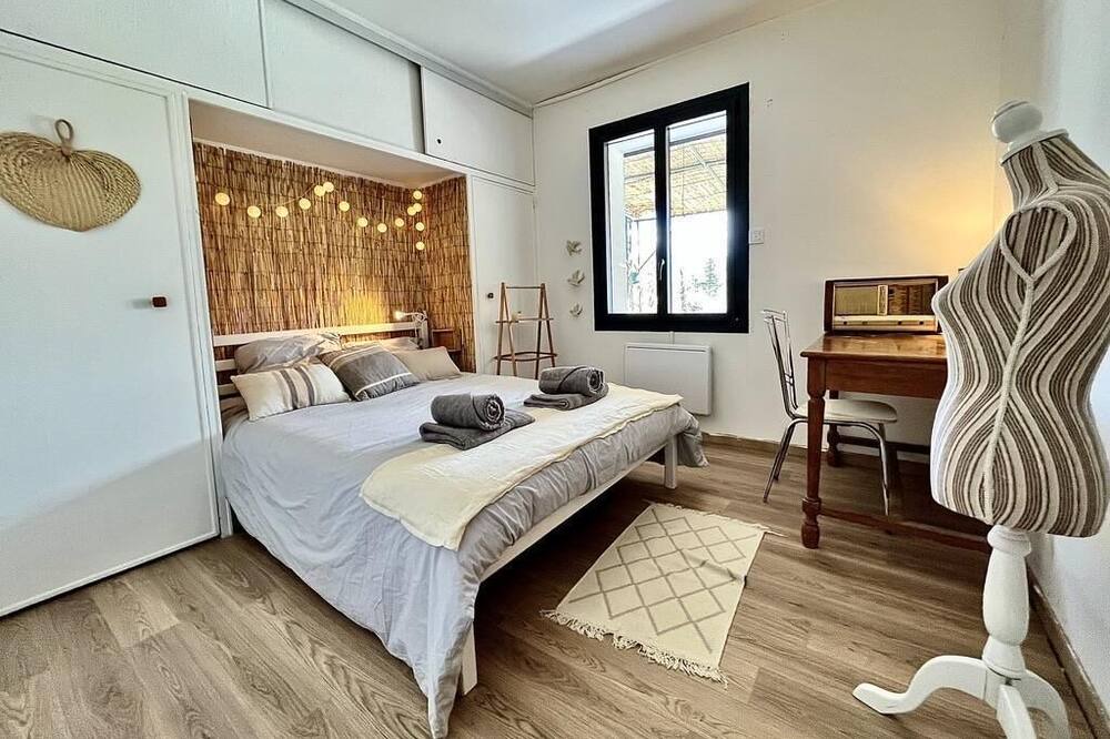 Photo of Bedroom in Saint-Maximin-la-Sainte-Baume
