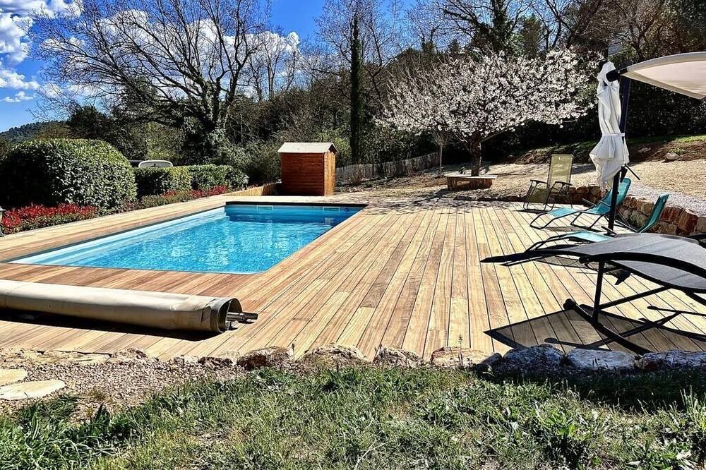 Photo of Outdoor in Saint-Maximin-la-Sainte-Baume