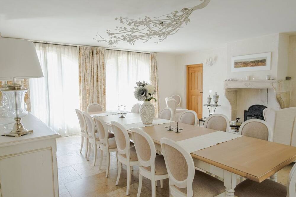 Photo of Livingroom in Menerbes
