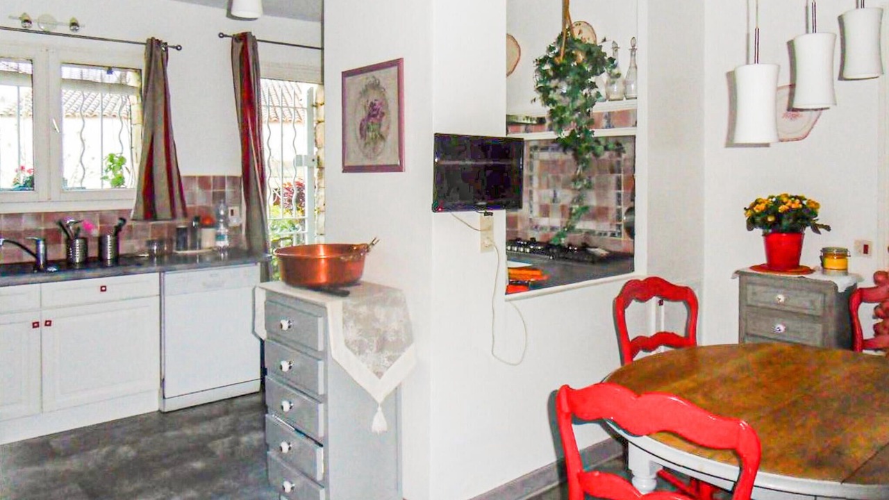 Photo of Kitchen in Venelles