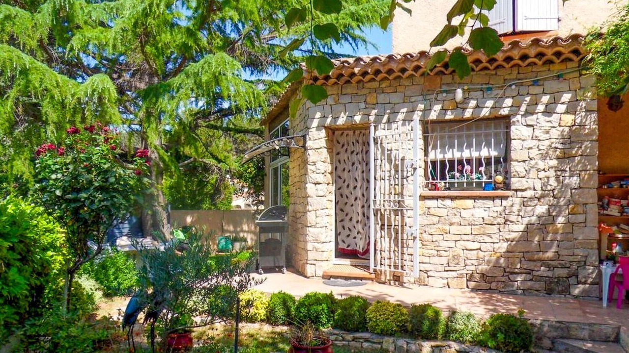 Photo of Outdoor in Venelles