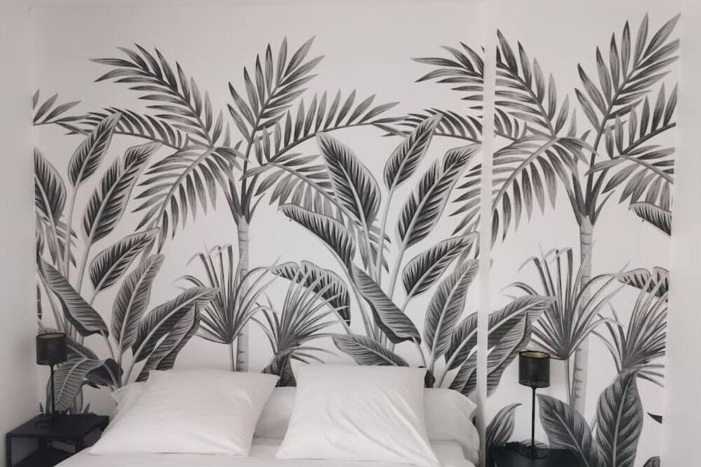 Photo of Bedroom in Morieres-les-Avignon