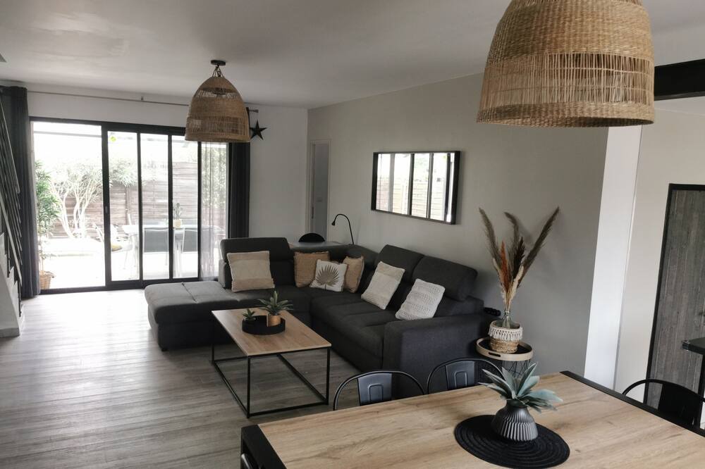 Photo of Livingroom in Morieres-les-Avignon