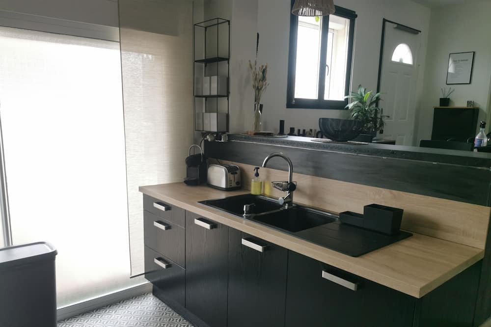 Photo of Kitchen in Morieres-les-Avignon