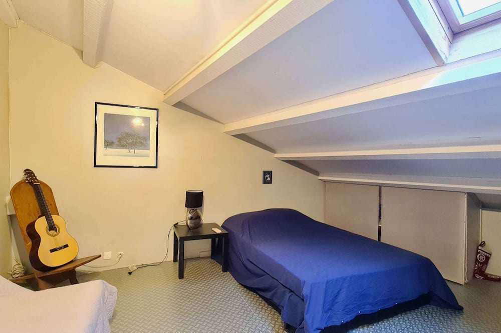 Photo of Bedroom in Bedarrides