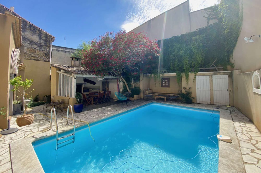 Photo of Outdoor in Bedarrides