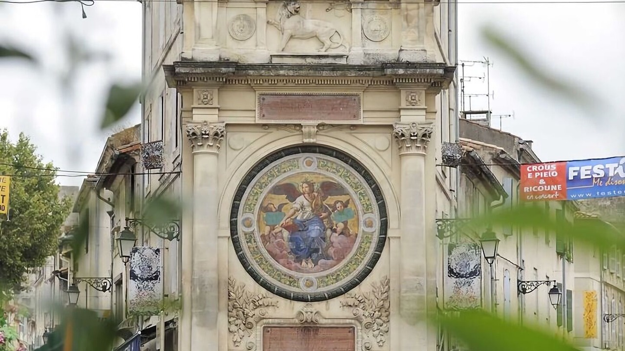 Photo of Others in Arles City Centre