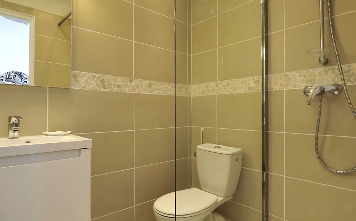 Photo of Bathroom in Arles City Centre