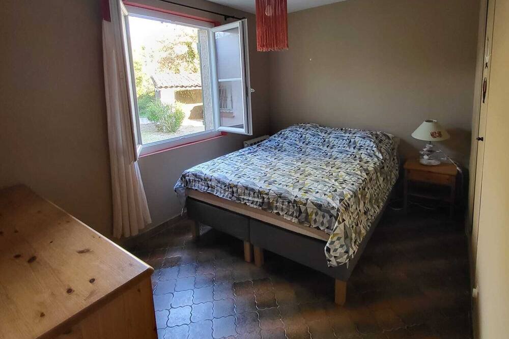 Photo of Bedroom in Figanieres
