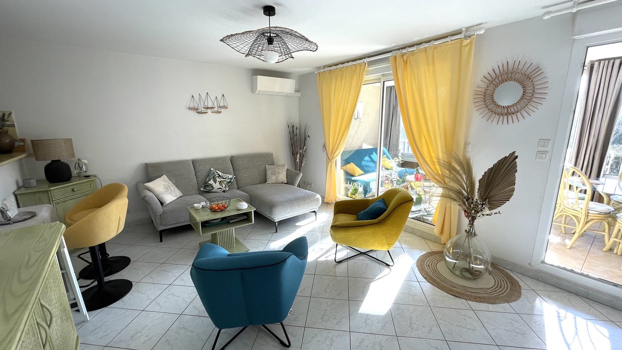 Photo of Livingroom in Miramar