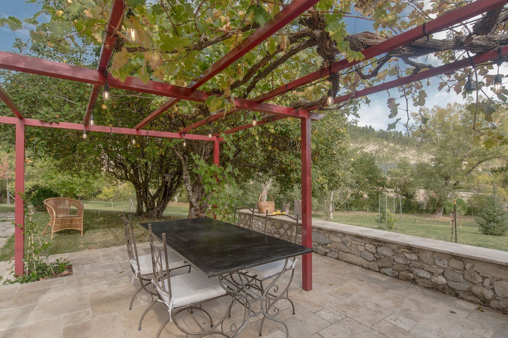 Photo of Outdoor in Saint-Vincent-sur-Jabron