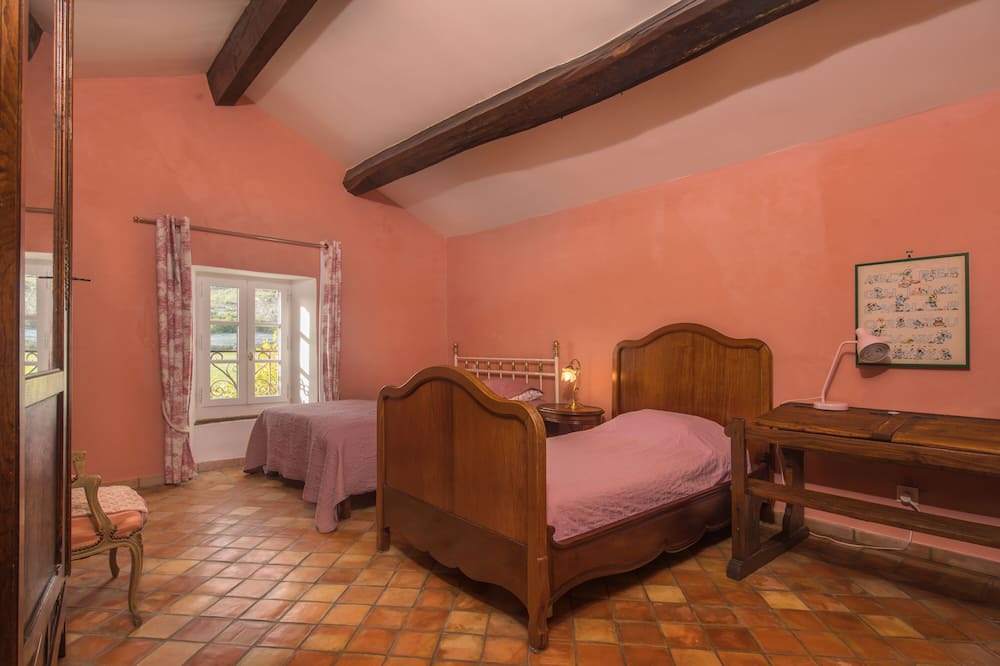 Photo of Bedroom in Saint-Vincent-sur-Jabron