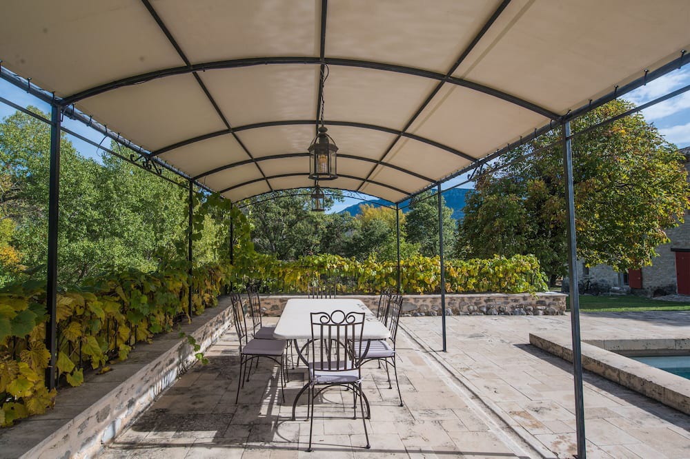 Photo of Outdoor in Saint-Vincent-sur-Jabron