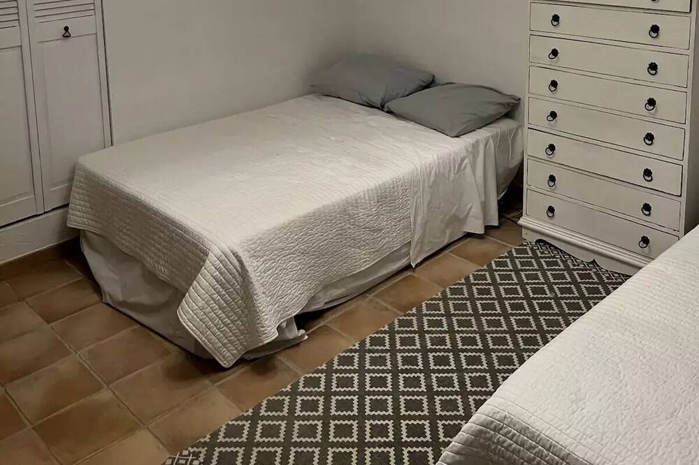 Photo of Bedroom in Saint-Hilaire-d'Ozilhan