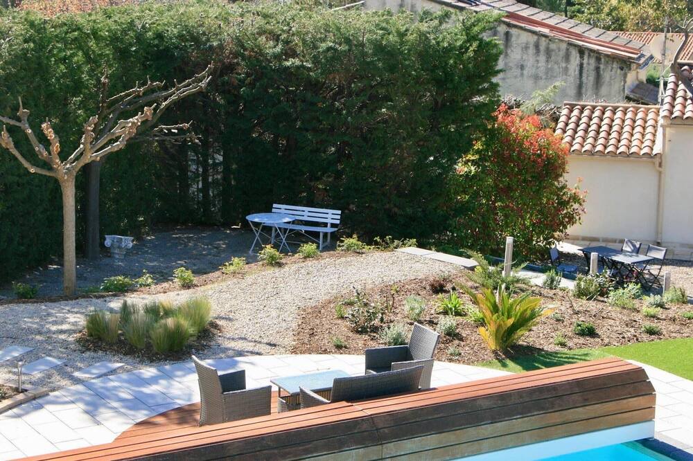 Photo of Outdoor in Orgon