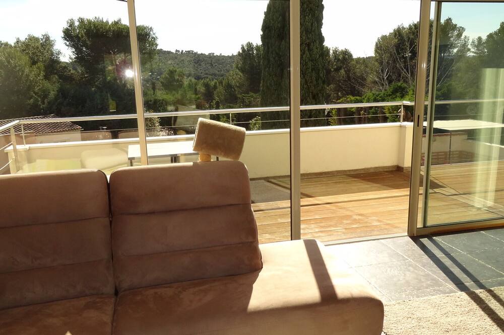 Photo of Outdoor in Orgon