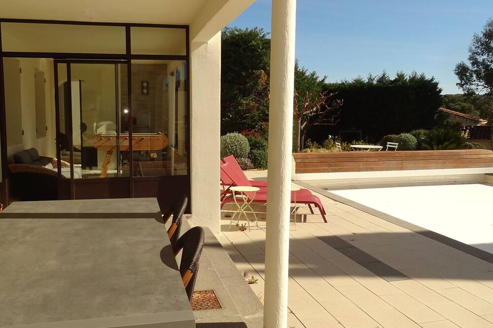 Photo of Outdoor in Orgon