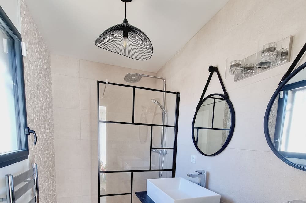 Photo of Bathroom in Le Rove