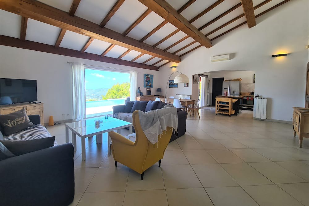 Photo of Livingroom in Le Beausset
