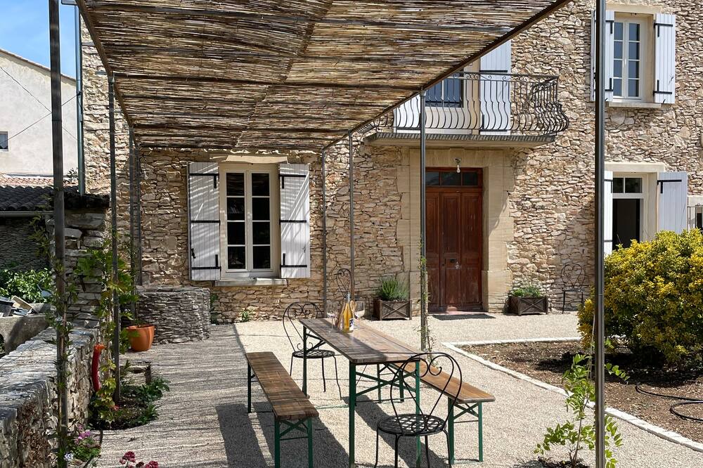 Photo of Patio Balcony in Villes-sur-Auzon