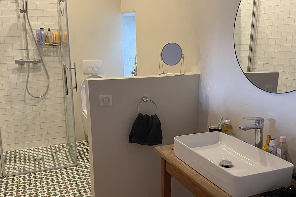 Photo of Bathroom in Villes-sur-Auzon