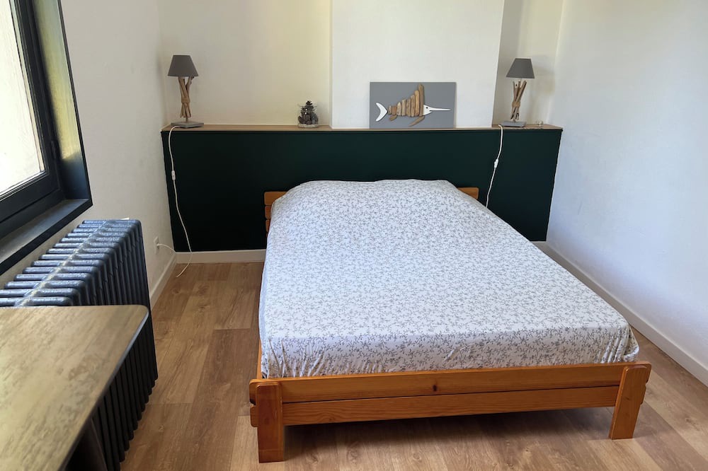 Photo of Bedroom in Les Bormettes